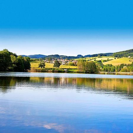 Camping Le Lac Des Sapins Cublize Eksteriør billede